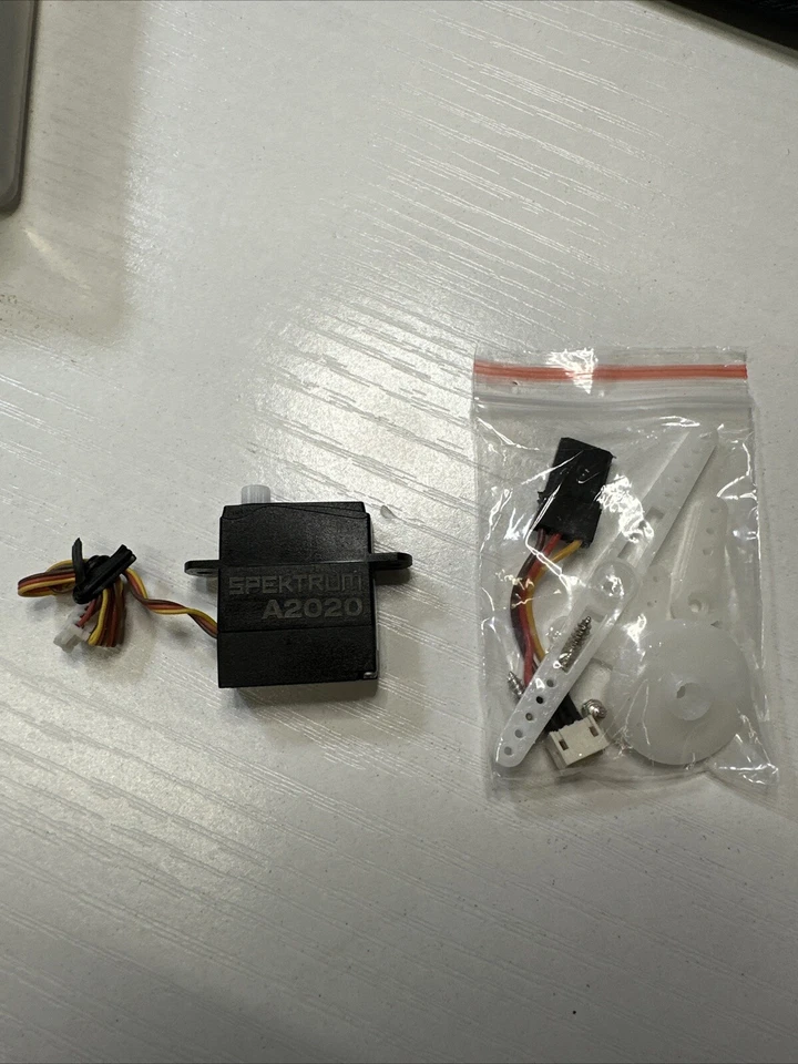 Spektrum A2020 Ultra Micro Servo - Image 2 of 4