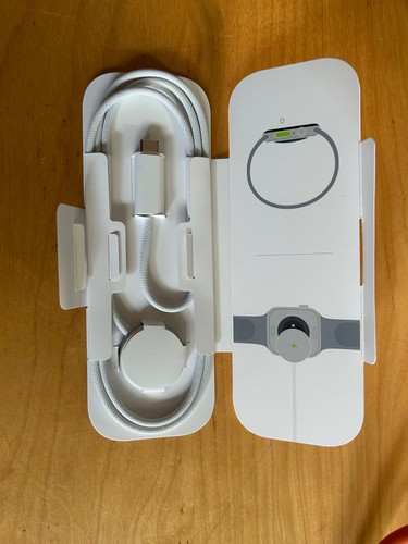 Cavo magnetico USB‑C per la ricarica rapida di Apple Watch (1 m) - Foto 3 di 3