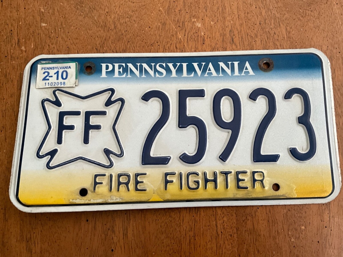 2010 Pennsylvania Fire Fighter License Plate Tag FF 25923 fireman