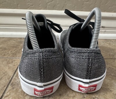 Vans Athletic Sneakers Gray White 721454 Low Top Lace Up  display picture 1