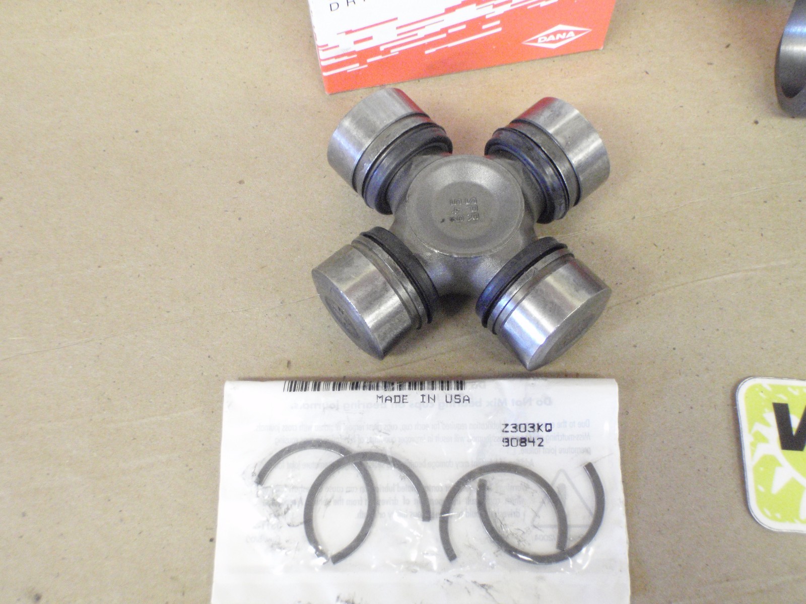 SLIP YOKE AND SPICER U JOINT DANA 44 IFS FRONT RH SIDE FORD BRONCO F150