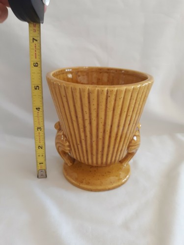 Haeger golden Double Handled Two Armed Footed Vase Planter Urn USA #128 flecks - Picture 1 of 11