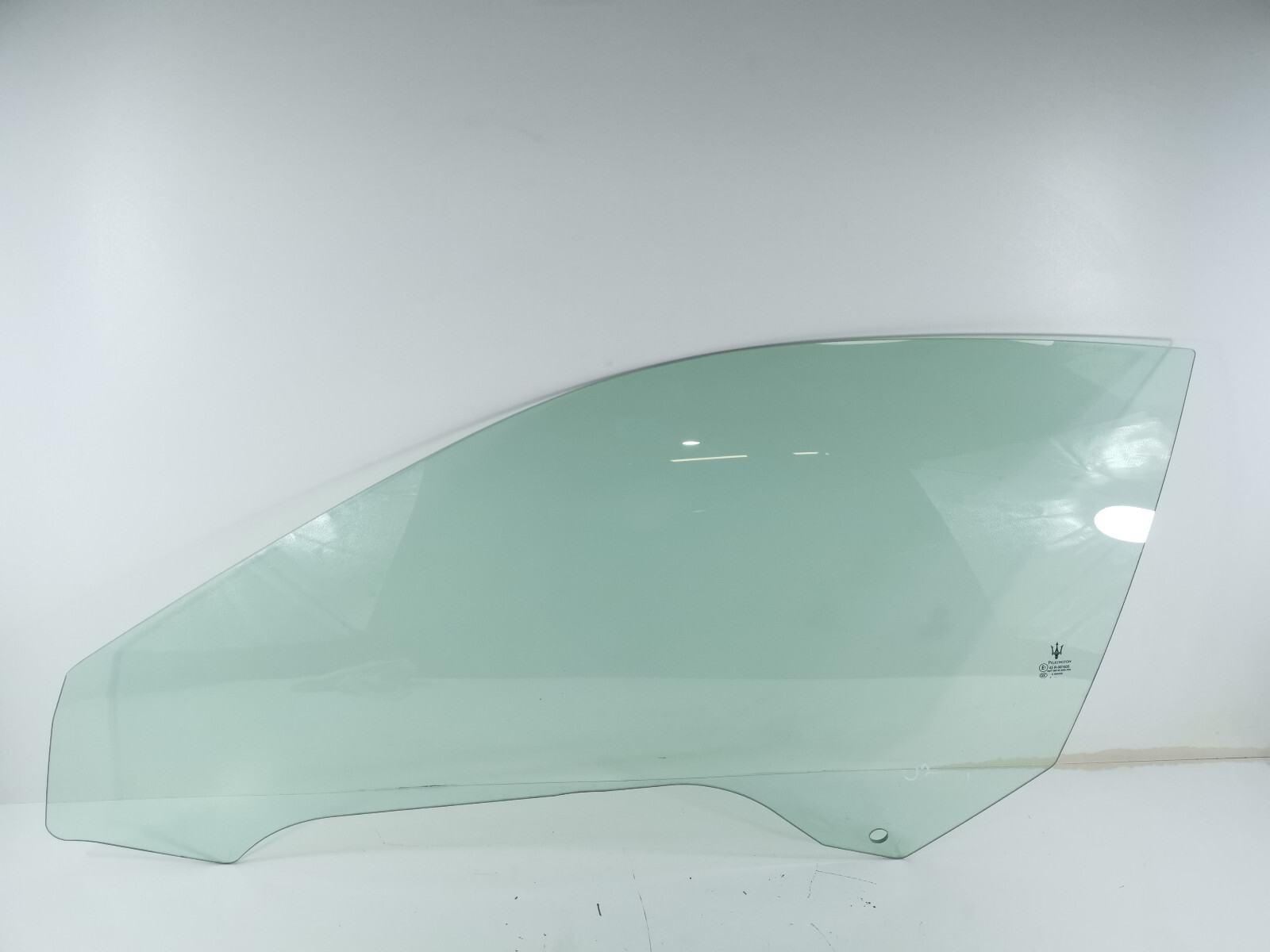 08-19 Maserati GranTurismo M145 Door Window Glass Front Left Driver Side OEM