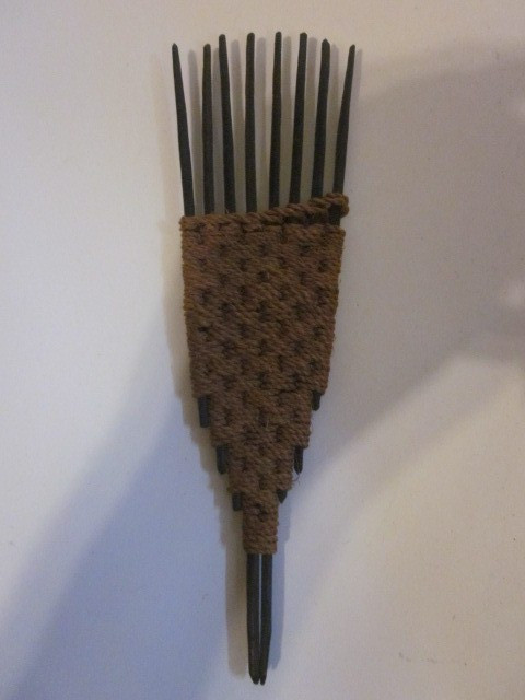 Malta Solomon Tongan Tribal Island Hair Helu Head Comb Pacific Islands B