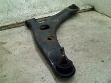 Triangle de suspension Mitsubishi COLT