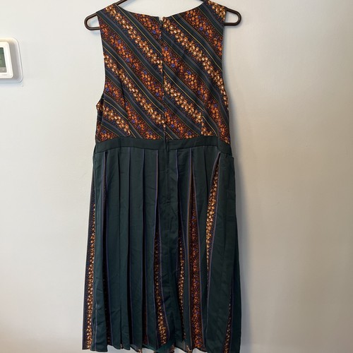 ModCloth Green and floral Pleated size 16 womens sleeveless hits below knee - Picture 5 of 15