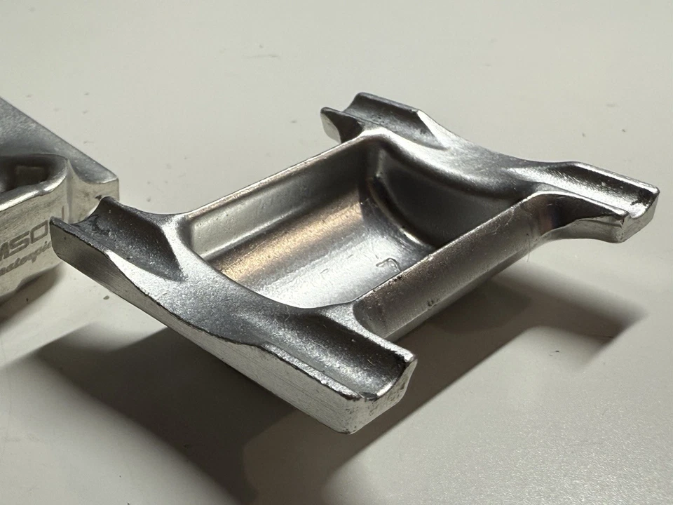 Abrazadera de tija de sillín Thomson Masterpiece 27,2 31,6 30,9 plateada Foto 4 de 4