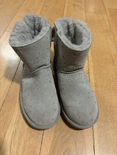UGG Kids Stargirl Classic Mini II Bow Boots Gray Suede Size 6 Shoes 1095729K