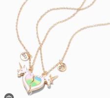 Claire  s gold tone rainbow unicorn BFF Adjustable necklace set Birthday