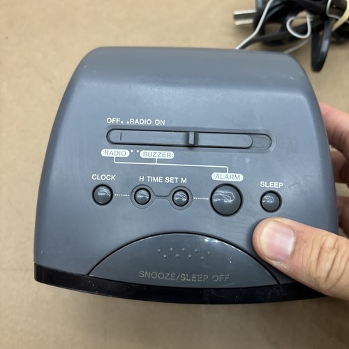 Sony Dream Machine ICF-C111 Alarm Clock FM/AM Radio - Picture 4 of 12