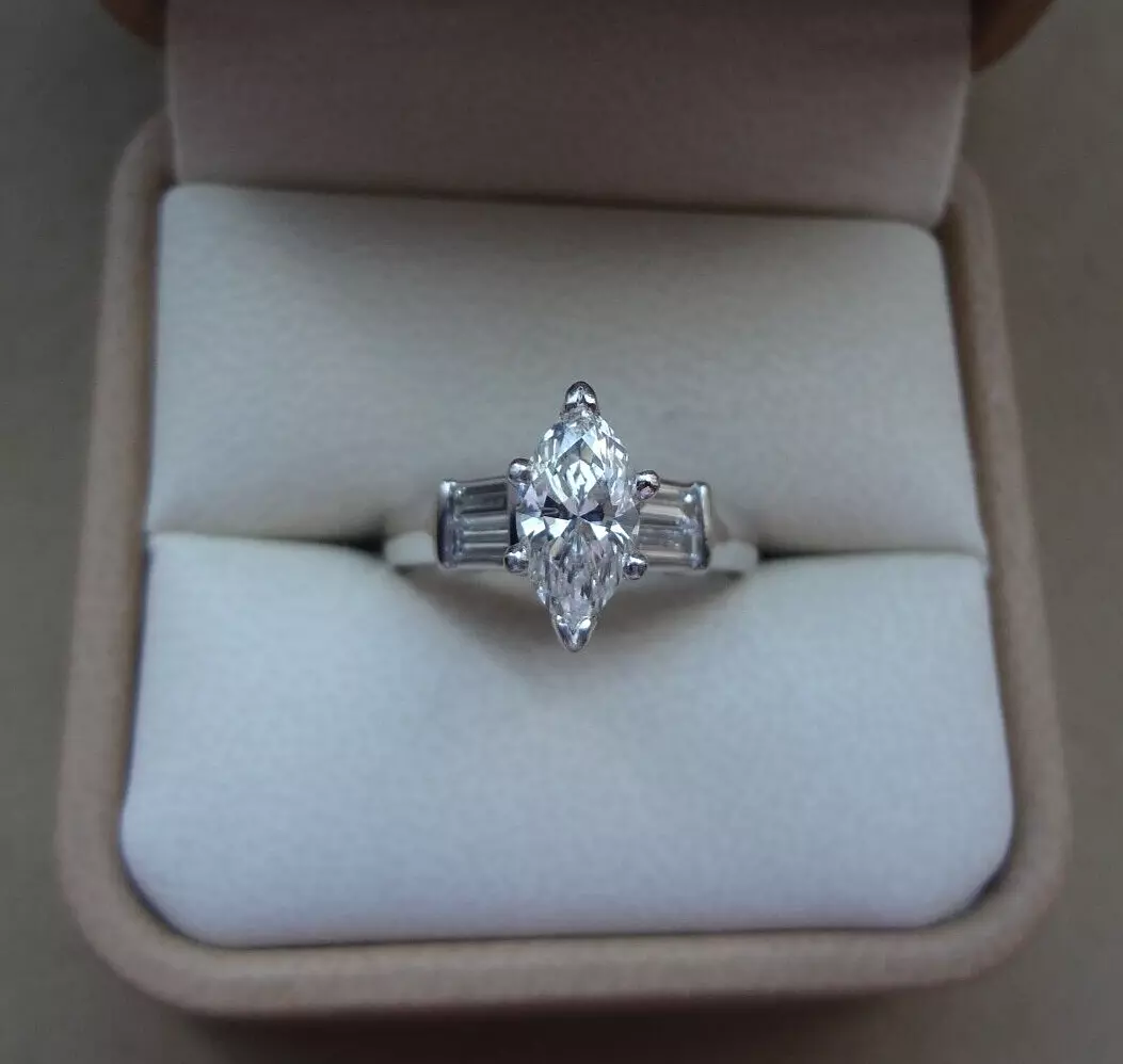 Sparkling Solitaire Ring