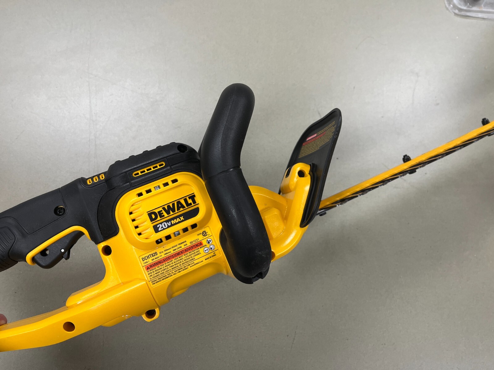 DEWALT DCHT820 20V Max Hedge Trimmer 885911457132 eBay