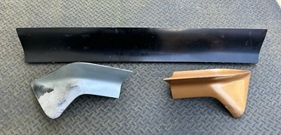 1970 71 72 73 Chevrolet Camaro Z-28 3 piece Spoiler complete 3990475 3990476 end - Image 1 of 4