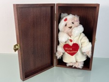 Steiff 675843 Teddy Bear Little Santa 2003 22cm. No. 01912 with. Original pac...