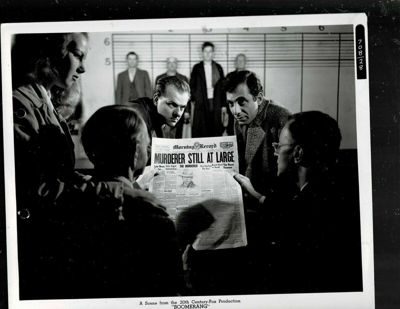 SUPER RARE!! 8X10 1950s ORIGINAL KARL MALDEN SCENE PHOTO!!