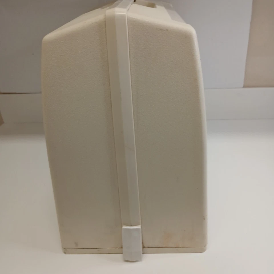 Universal Sewing Machine Hard Storage Carrying Case - Image 4 of 4