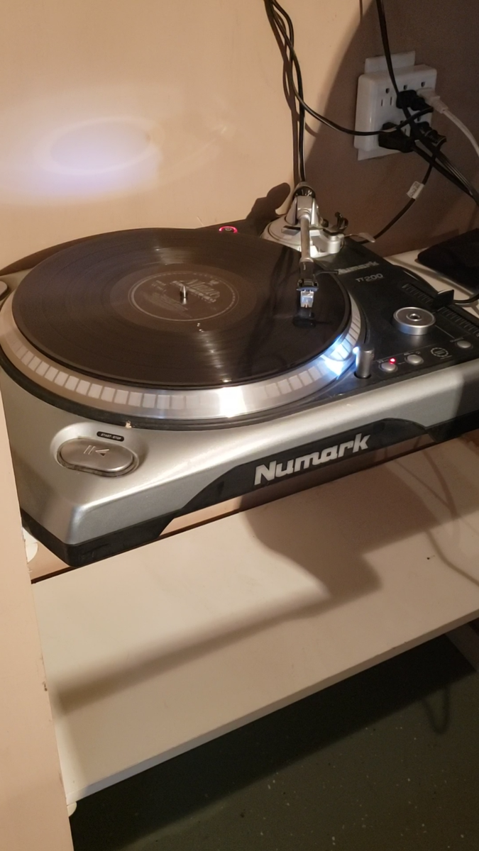 Numark TT200 ターンテーブル レコードプレーヤー ヌマーク DJ Numark TT200 DJ Turntable for sale online | eBay