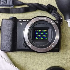 Sony Alpha A5100 Mirrorless Digital Camera with 16-50mm Lens 90 new