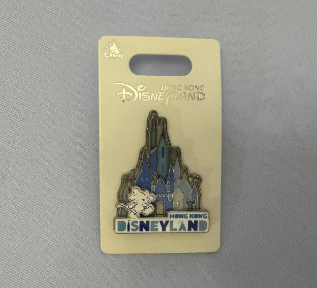Authentic Hong Kong Disney Parks Pin Mickey Mouse Castle Cartoon Badge Gift New