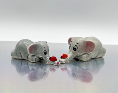 2 niedliche Porzellan Elefanten Lovely Elephants - Vintage