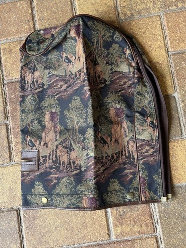 DAIWA COACH GOLF BAG "HUNTING SCENE" TAPESTRY 3 WAY WITH MATCHING RAIN COVER. - Picture 6 of 18