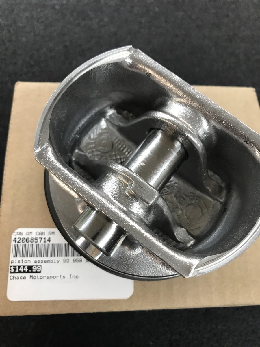 420685714 Can-Am Outlander Renegade Defender 800 New OEM piston 
