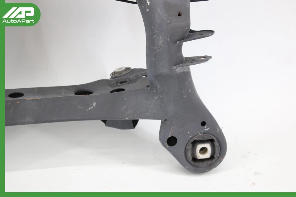 ✅ 06-13 BMW E90 335d 128i eje trasero subchasis travesaño portaaviones 3331678371 OEM Foto 4 de 4