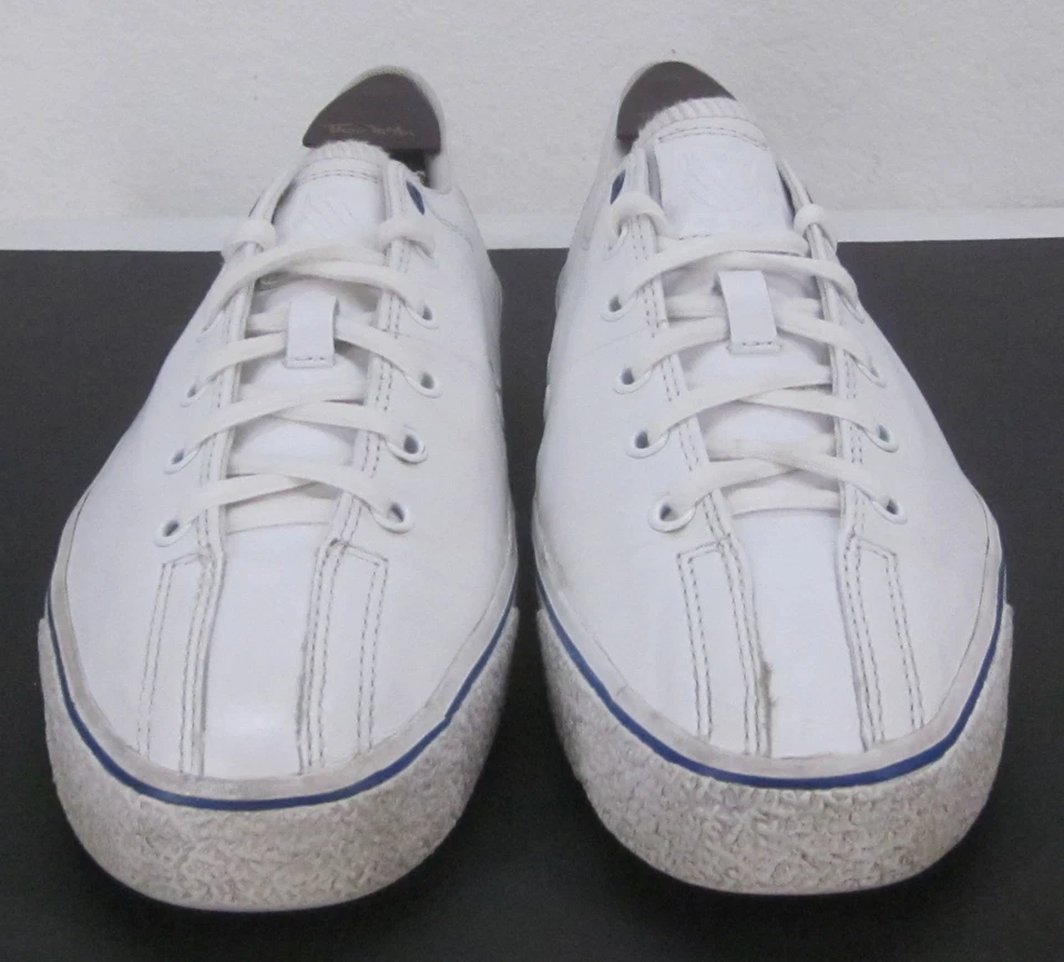 K-SWISS MEN'S "LOW" WHITE ATHLETIC FASHION SNEAKER SHOES UNISEX 10.5  WOMEN'S 12 - Image 2 of 4