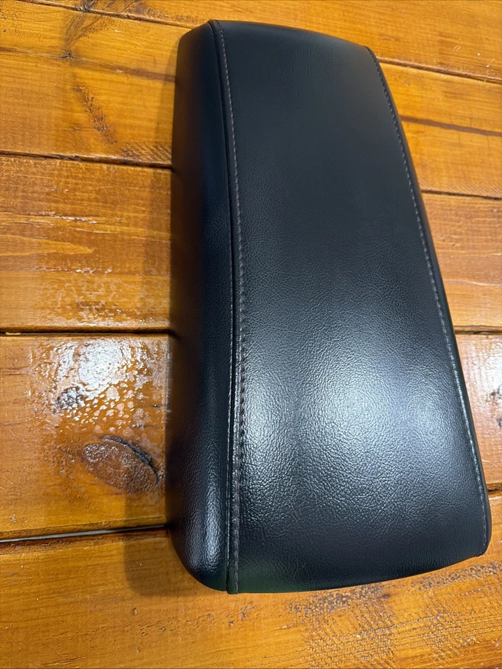 Оригинальная черная кожаная крышка подлокотника для центральной консоли Ford Edge 2011-2014 годов выпуска - Изображение 4 из 4