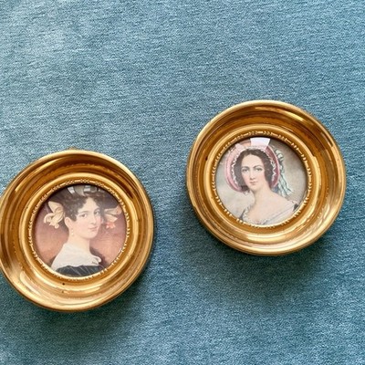 Vntg  Cameo Creation  2 Mini Portraits Framed, Mrs R Knight, Maximilian Borzaga