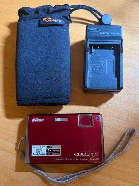 【完動品 美品】Nikon COOLPIX S60 コンデジ ワインレッド Amazon | Nikon デジタルカメラ COOLPIX (クールピクス) S60
