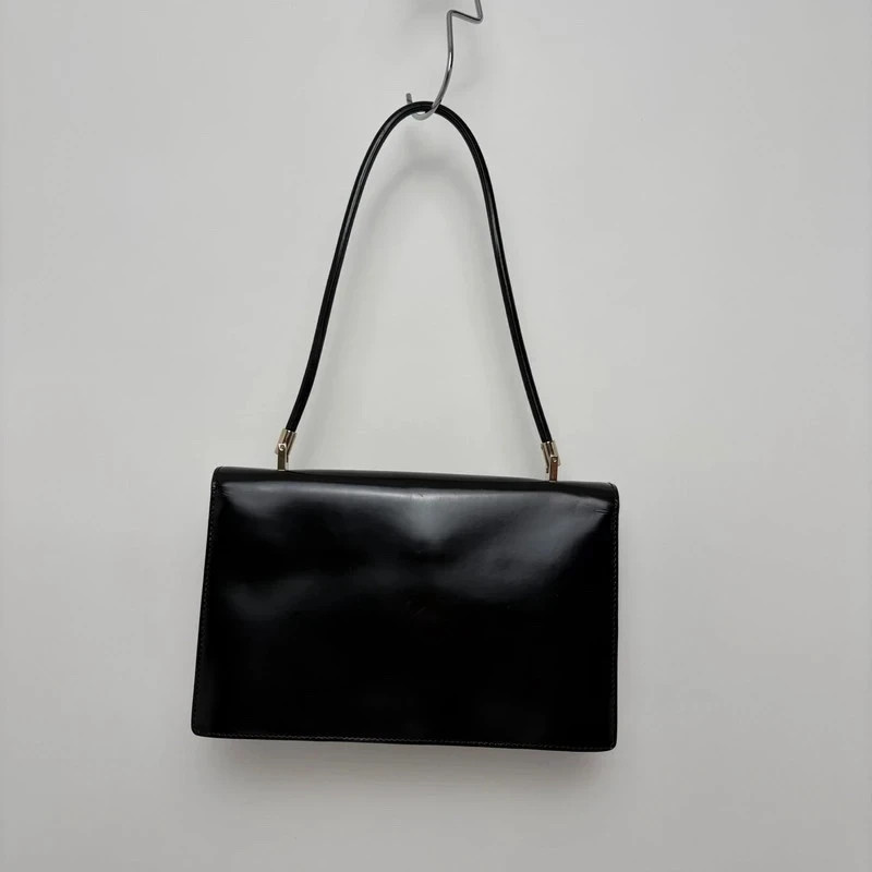 Gucci 90’s Tom Ford Era Black Glossed Leather Flap Shoulder Bag image 8