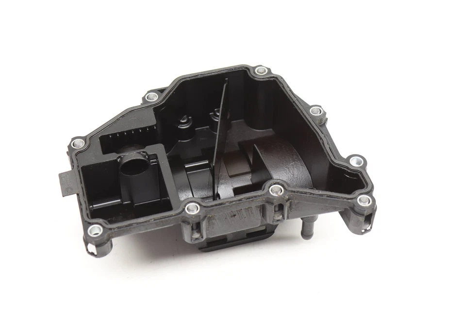 2016-2018 AUDI A3 SPORTBACK E-TRON 1.4L - Engine OIL Separator / PCV Valve - Imagen 3 de 4