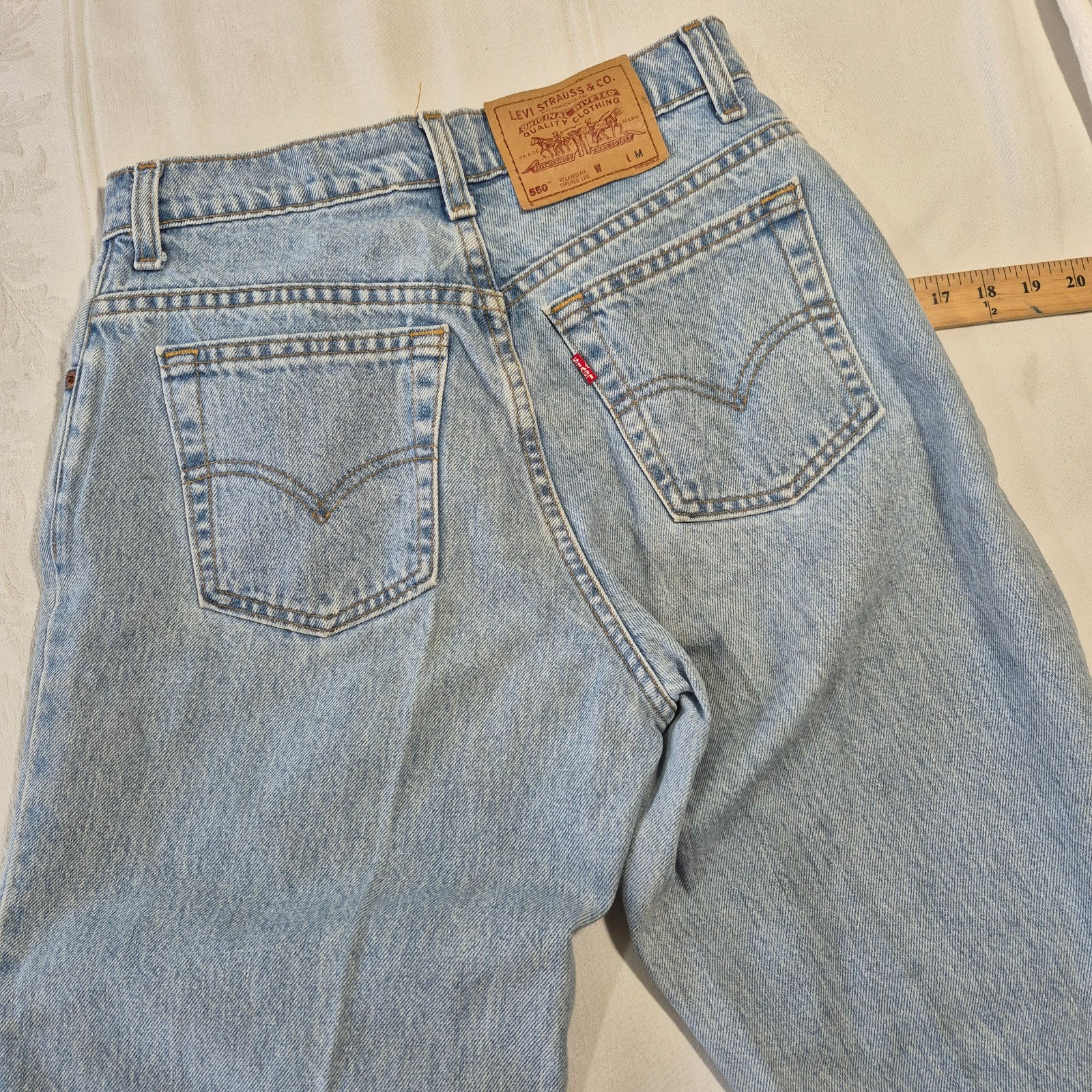VTG LEVIS 550 JEANS RELAXED FIT TAPERED LEG SIXE 8 MEDIUM 28x30 MADE IN CANADA thumbnail 15