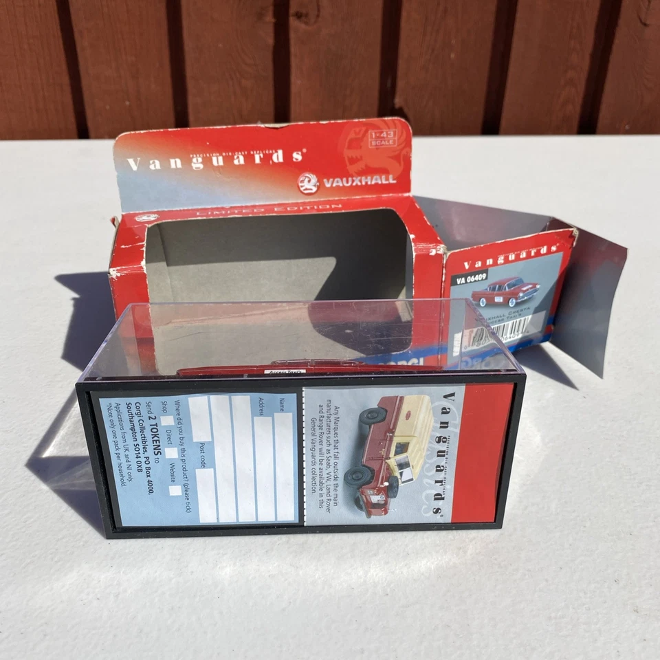 Vanguards Corgi 1:43 Scale Vauxhall Cresta Access Taxis VA06409 - Image 4 of 4