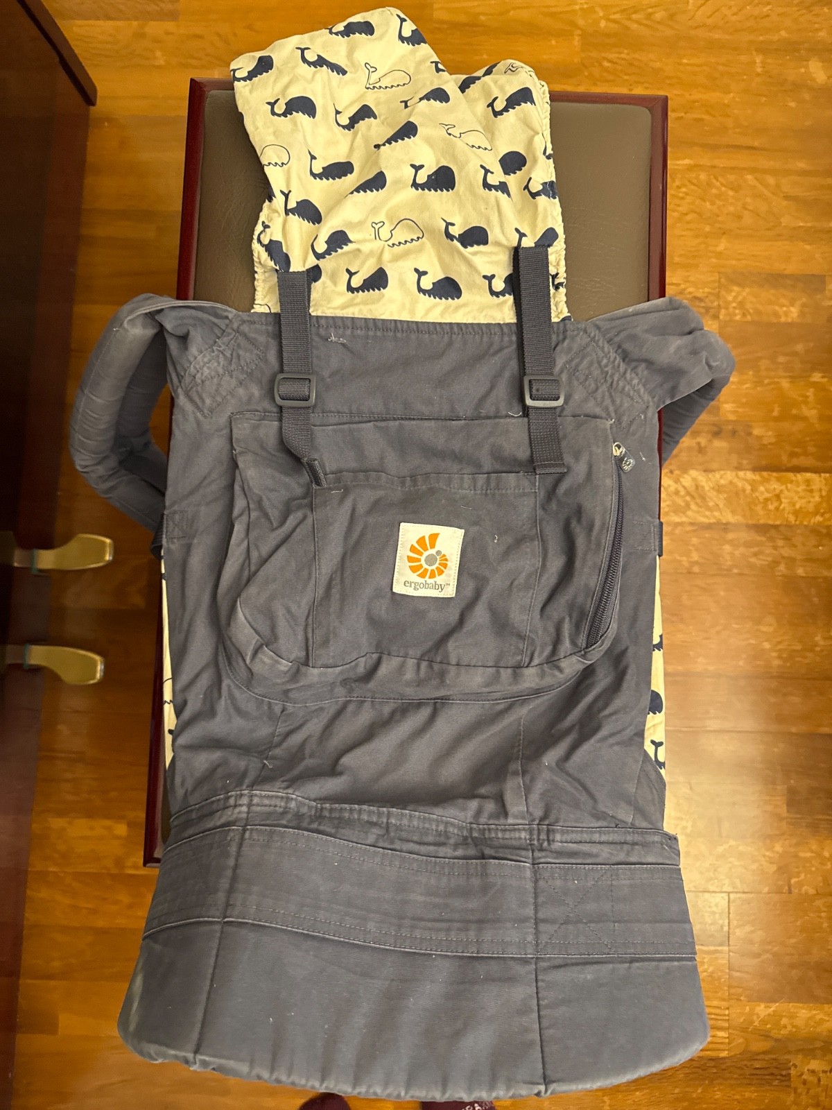 Ergobaby original infant carrier marine color with whales bc