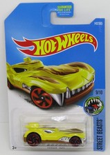 Howlin' Heat Hot Wheels Street Beasts Diecast Vehicle NEW