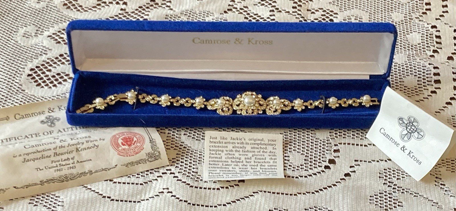 JBK Camrose&Kross BRACELET in Box JACKIE KENNEDY Gold Tone Faux Pearls 7” - 8”