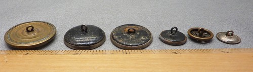 6 Vintage/Antique Mixed Metal/Steel Cut Buttons 1.5" to 9/16" (Set F) - Picture 2 of 8