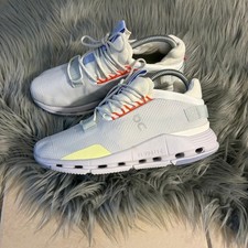 On Running Cloud Athletic Shoes Women  s size 7
