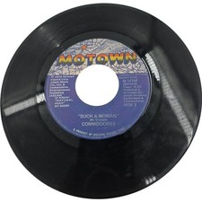 Commodores Still Such A Woman 7" 45 RPM Vinyl Single