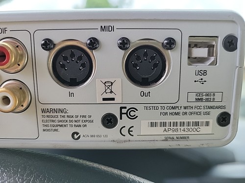 DigiDesign MBox 2 USB Audio Interface - Picture 4 of 5