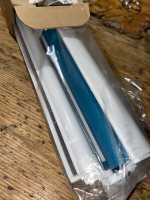 Verdunkelungsrollo türkis grün blau Keylite Dachfenster Code 04 Rahmen 584 x 860 mm