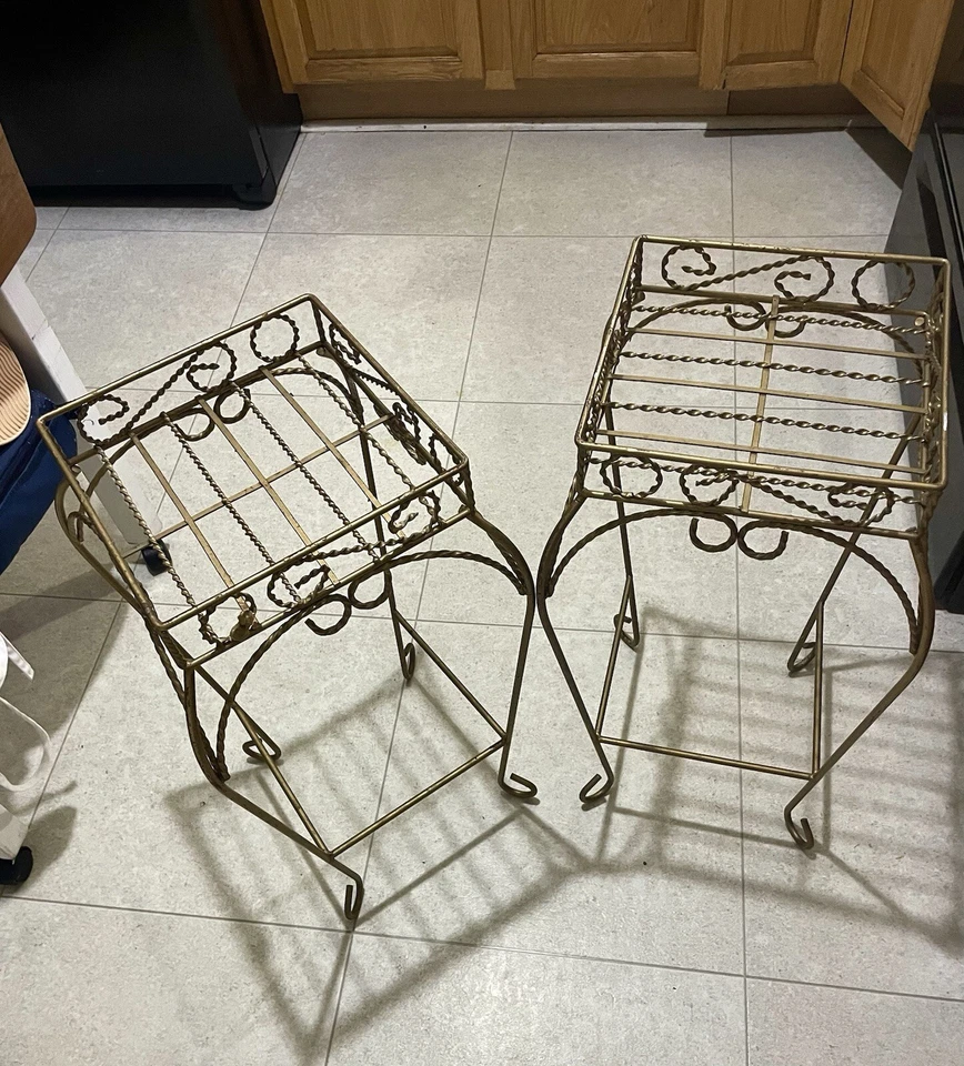 Пара антикварных французских викторианских позолоченных проволочных садовых подставок для растений - Изображение 3 из 3