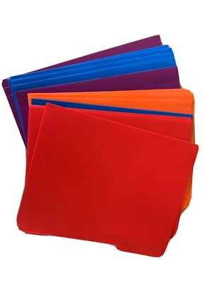 18 pieces plastic folder