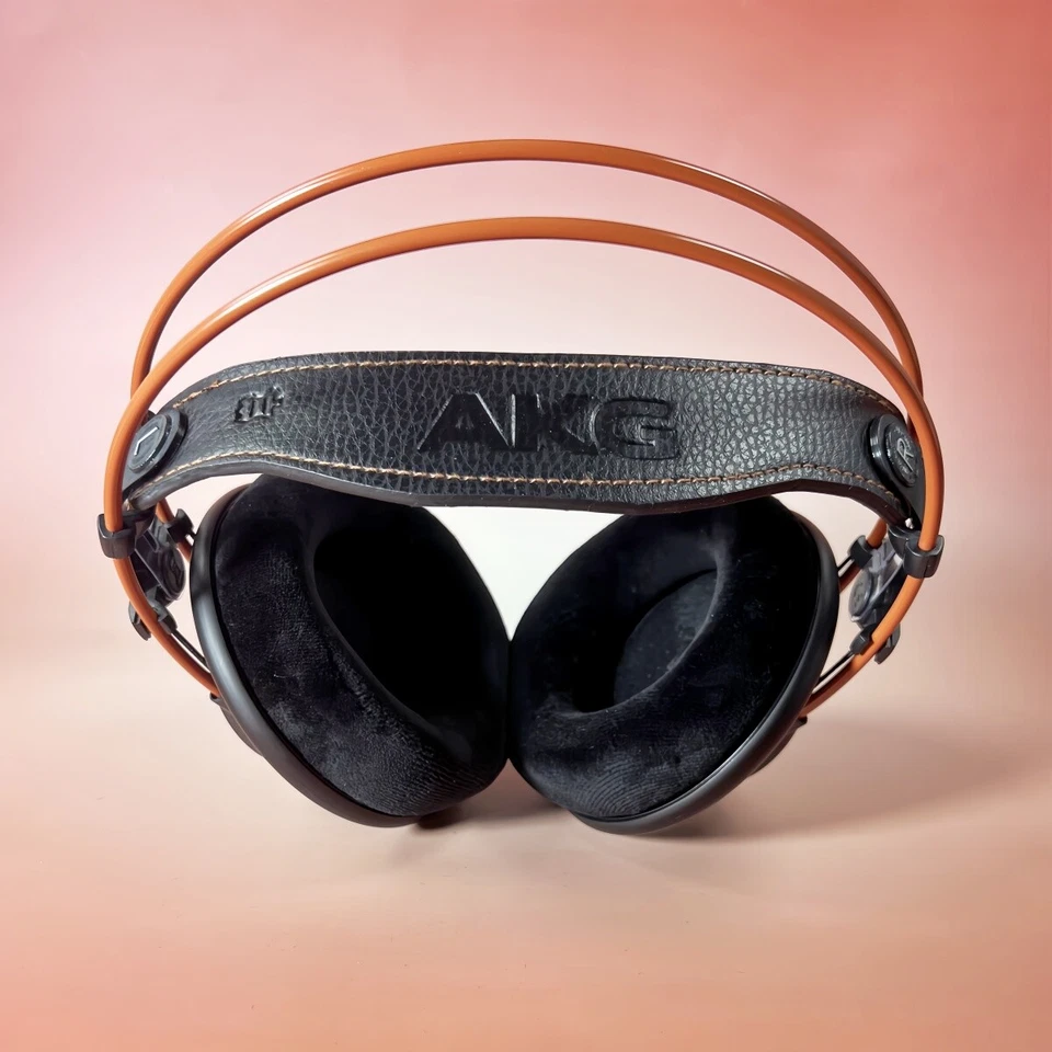 AKG K712 PRO Dynamic Reference Studio Over-Ear 3.5mm jack Wired Headphones - Image 4 of 4