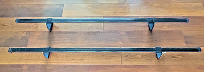 Thule 430 Tracker II Foot Pack w/ TK1 Bases   58'' Square Bars