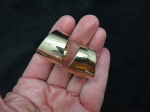 Authentic Authentic Gold Plated 1970's Sarah Coventry Wide Hoop Clip Earrings