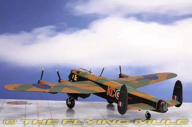 Corgi 1:72 Lancaster B.Mk III RAF No.617 (Dambusters) Sqn Honor - Image 2 of 4