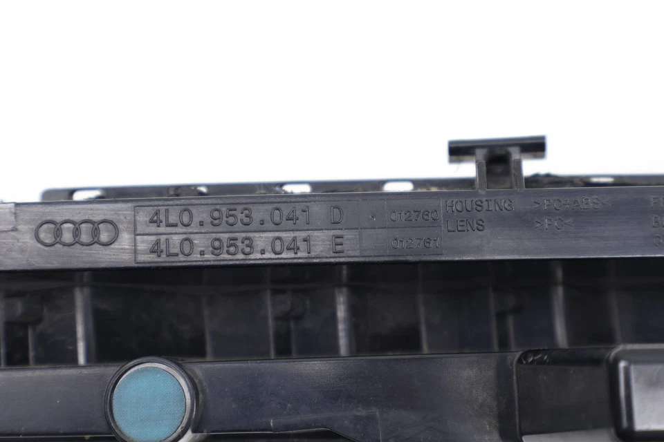 AUDI Q7 2010-2015 - Parachoques delantero izquierdo intermitente LED / luz 4L0953041D Foto 3 de 4